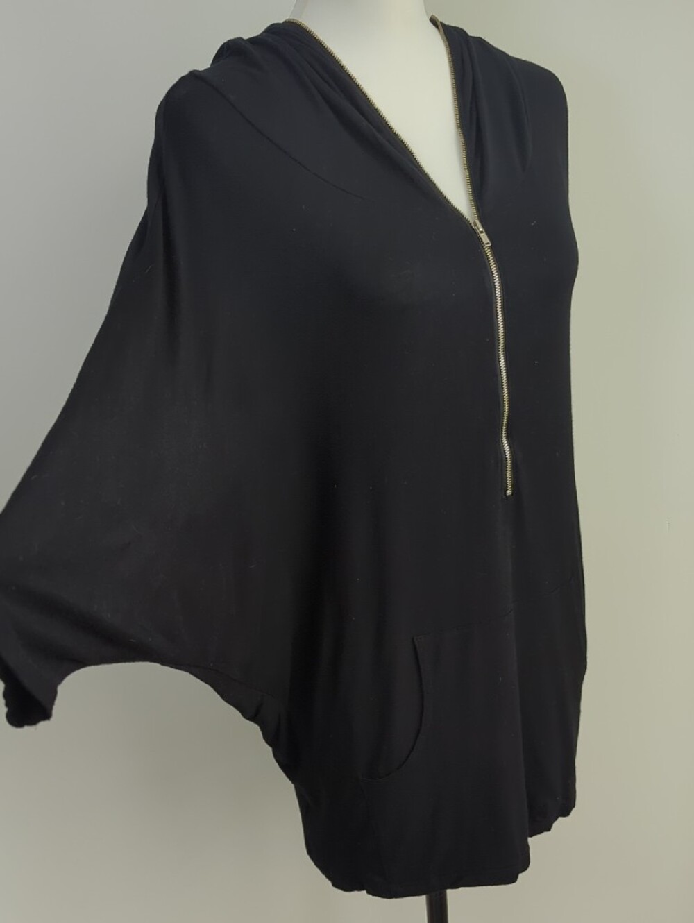 Love Culture Lightweight Black Oversized Hooded Batwing Half-Zip Tunic LARGE - Picture 6 of 15